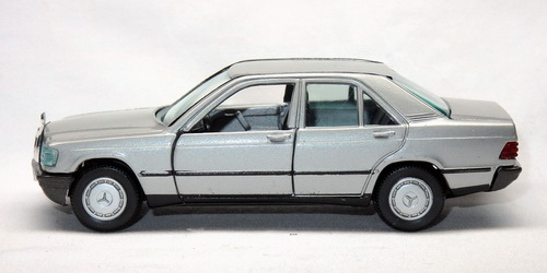 MERCEDES-BENZ 190E (W201)