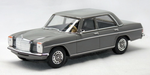 MERCEDES-BENZ 220D (W115)