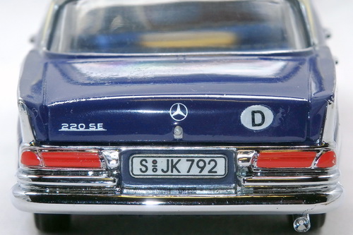 MERCEDES-BENZ 220SE (W111) 2