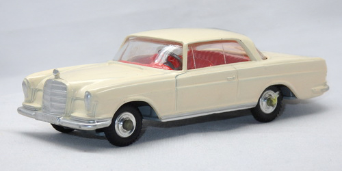 MERCEDES-BENZ 220SE COUPE (W111) 5