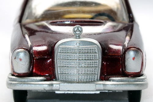 MERCEDES-BENZ 220SE COUPE (W111) 3