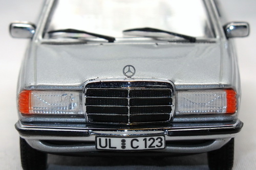 MERCEDES-BENZ 280CE COUPE (C123) 1