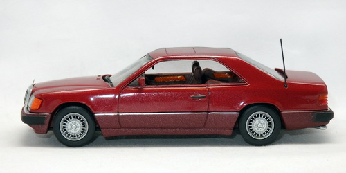 MERCEDES-BENZ 300CE-24 COUPE (C124)