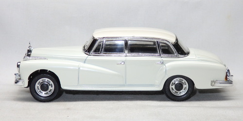 MERCEDES-BENZ 300d (W189)