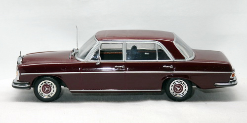 MERCEDES-BENZ 300SEL 6.3 (W109)