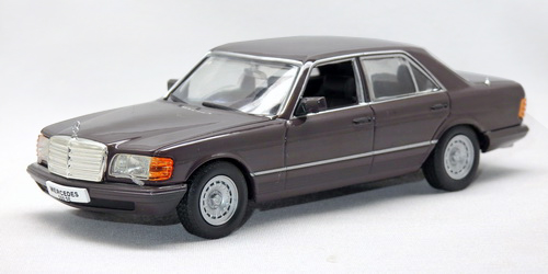 MERCEDES-BENZ 560SE (W126) 3