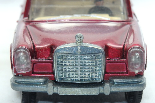 MERCEDES-BENZ 600 PULLMAN (W100) 3