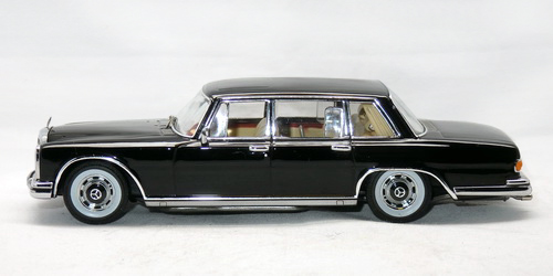 MERCEDES-BENZ 600 LIMOUSIME (W100)