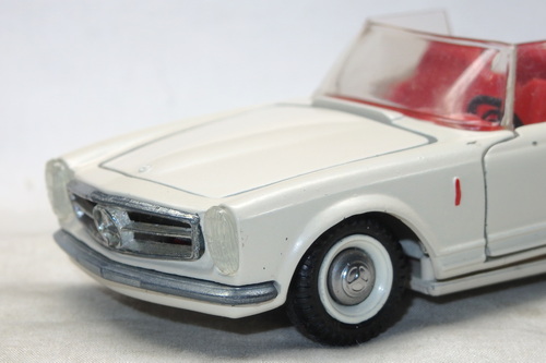 MERCEDES-BENZ 230SL (W113) 4