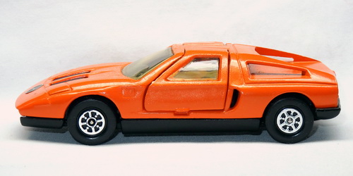 MERCEDES-BENZ C111 8