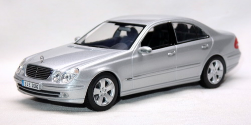 MERCEDES-BENZ E-CLASS (W211)