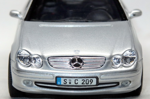 MERCEDES-BENZ CLK (C209) 1