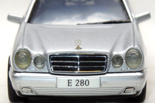 MERCEDES-BENZ E280 ELEGANCE (W210) 1