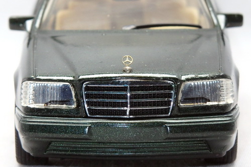 MERCEDES-BENZ E320 COUPE (C124) 3