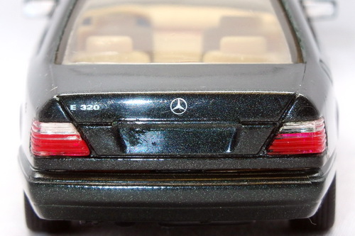 MERCEDES-BENZ E320 COUPE (C124) 4