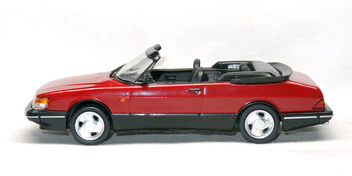 SAAB 900 CONVERTIBLE 2