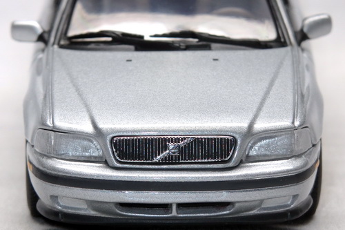 VOLVO S40 1