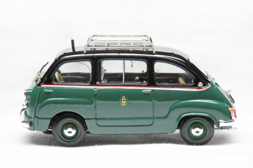 FIAT 600D MULTIPLA TAXI 2