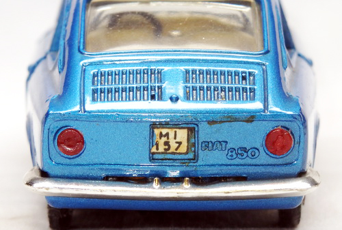 FIAT 850 COUPE 4