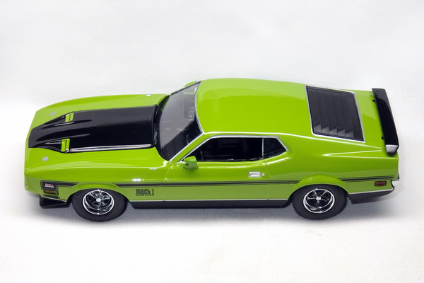 FORD MUSTANG MACH I 3