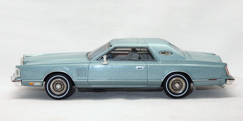 FORD LINCOLN CONTINENTAL MK V 4