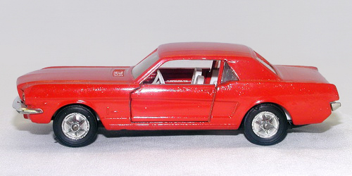 FORD MUSTANG HARDTOP 2