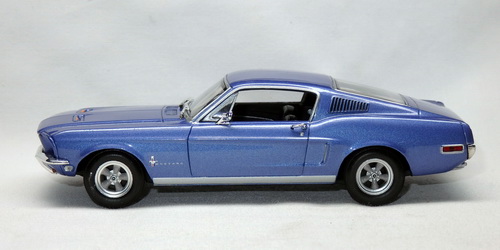 FORD MUSTANG FASTBACK 2