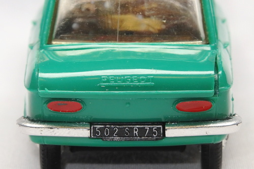 PEUGEOT 204 6