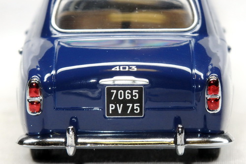 PEUGEOT 403 2