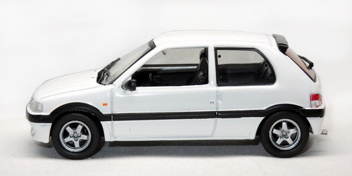 PEUGEOT 106 4