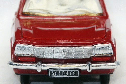 PEUGEOT 504 9