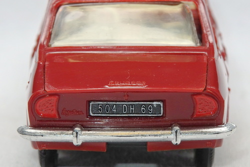 PEUGEOT 504 10