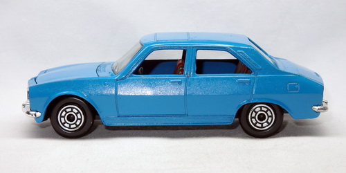 PEUGEOT 504 12