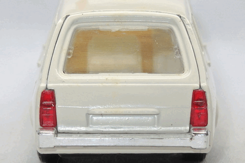 PEUGEOT 504 BREAK 4