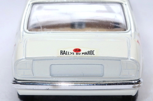 PEUGEOT 504 18