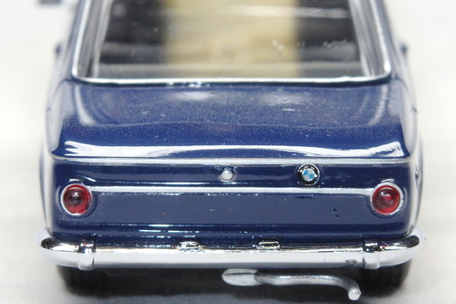BMW 2002 4