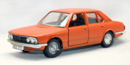 BMW 520 (E12) 3