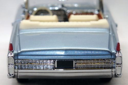 GM CADILLAC ELDORADO BIARRITZ 2