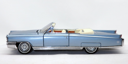 GM CADILLAC ELDORADO BIARRITZ CONVERTIBLE