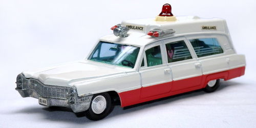 GM CADILLAC SUPERIOR RESCUER (AMBULANCE)