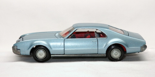 GM OLDSMOBILE TORONADO