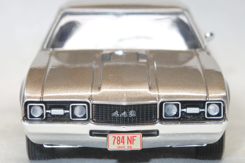 GM OLDSMOBILE 442 W-30 3