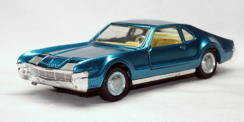 GM OLDSMOBILE TORONADO 19