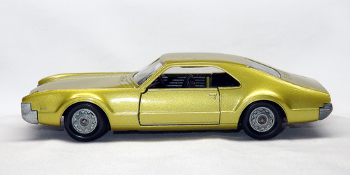 GM OLDSMOBILE TORONADO 6