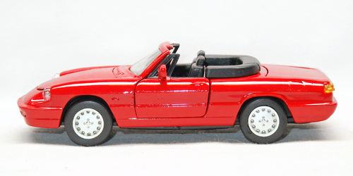 ALFA ROMEO 2000 SPIDER 2