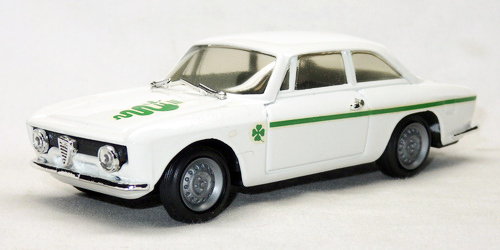 ALFA ROMEO GIULIA GTA 1