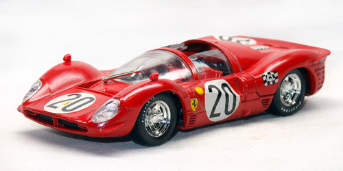 FERRARI 330 P4 lE MANS 1