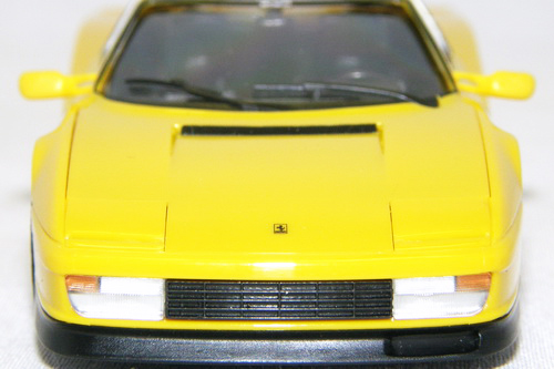 FERRARI TESTAROSSA TARGA 3