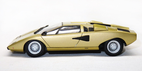 LAMBORGHINI COUNTACH LP400