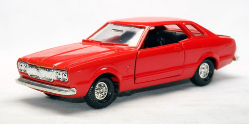 NISSAN BLUEBIRD HARDTOP (810)